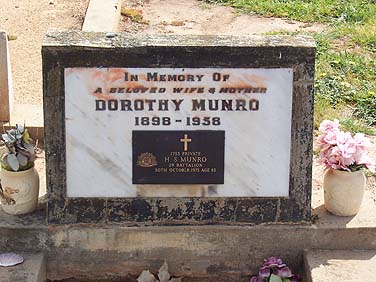 DOROTHY MUNRO